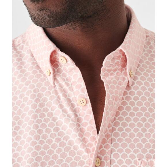 Faherty Playa Fish Scale Pink Shirt Men’s M Short Sleeve Organic Cotton - Picture 3 of 4